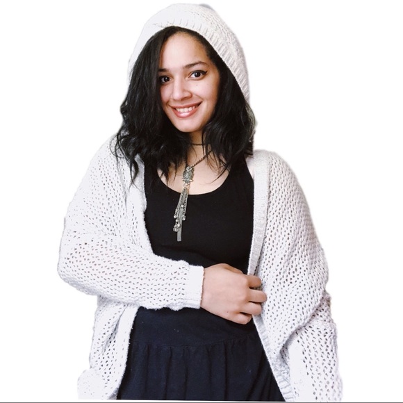 🌈RARE Brandy Melville Winter Moselle Cardigan - Picture 4 of 8